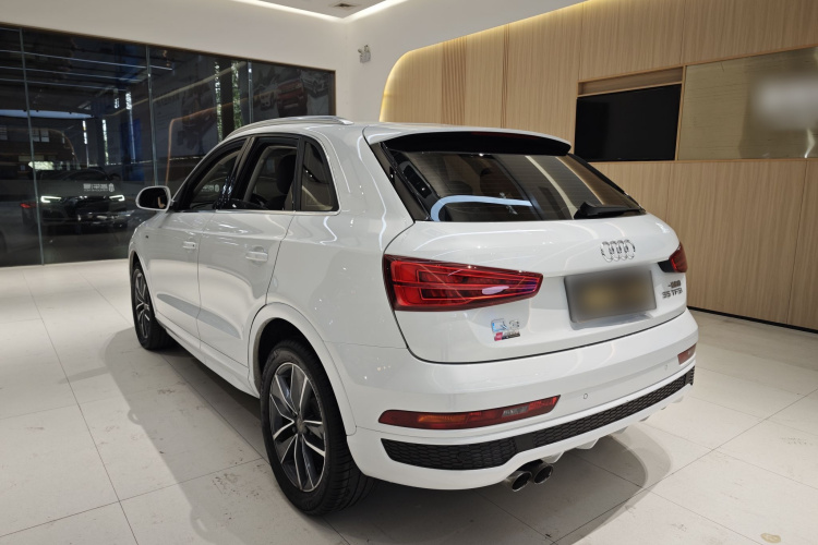 奥迪Q3 2018款 30周年年型 35 TFSI 运动型车身外观6004