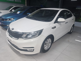 起亚K2 2015款 三厢 1.4L MT GLS