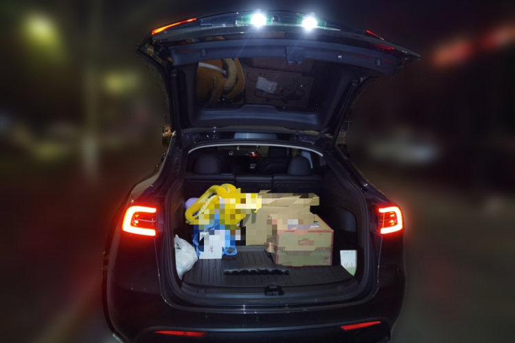 特斯拉 Model Y 2024款 后轮驱动版中控内饰23