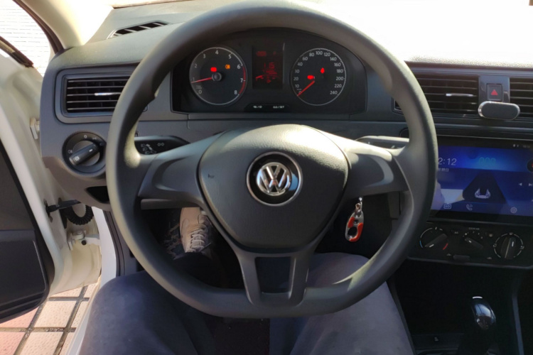 大众 桑塔纳 2018款 1.5L 自动风尚版中控内饰13