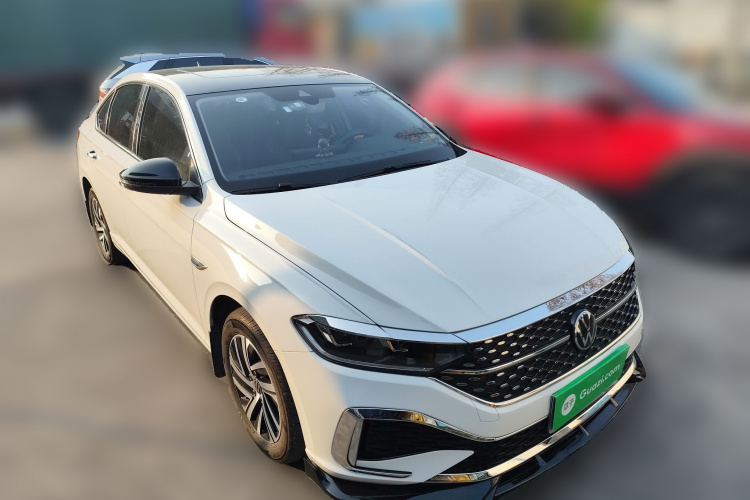 大众 朗逸 2024款 1.5L 自动星空五百万版车身外观3