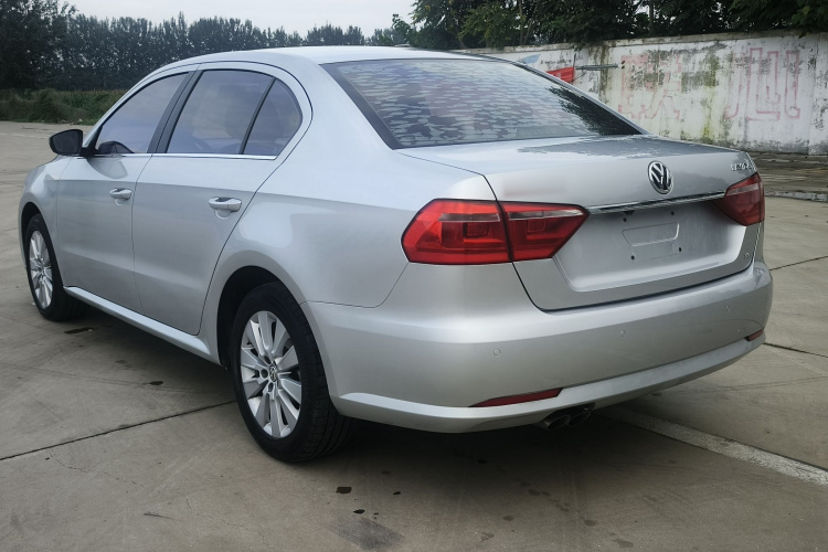 大众 朗逸 2013款 改款 1.4TSI DSG舒适版车身外观6003