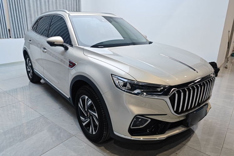 红旗HS5 2022款 改款 2.0T 智联旗享版车身外观3