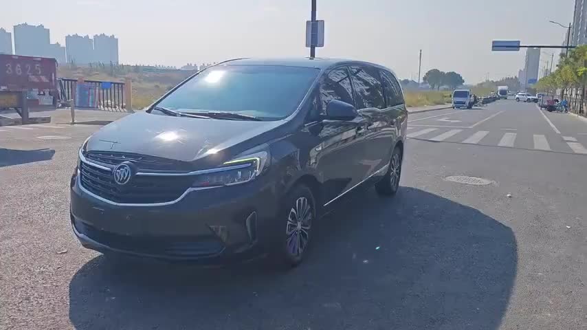 别克GL8 2020款 陆上公务舱 652T 尊贵型实拍1