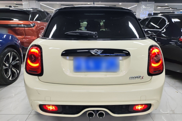 MINI 2015款 2.0T COOPER S 五门版车身外观6