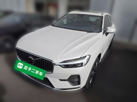沃尔沃XC60 2025款 B5 四驱智远豪华版