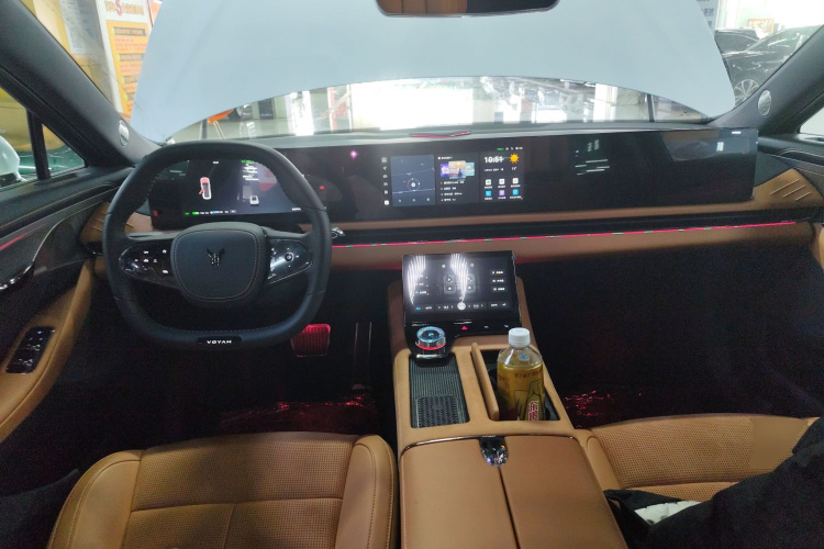 岚图汽车 岚图追光 2024款 PHEV 四驱超长续航行政版中控内饰12