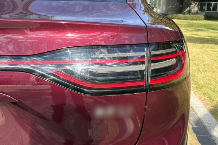 鸿蒙智行 享界S9 2024款 纯电 Ultra 四驱旗舰版车身外观6008