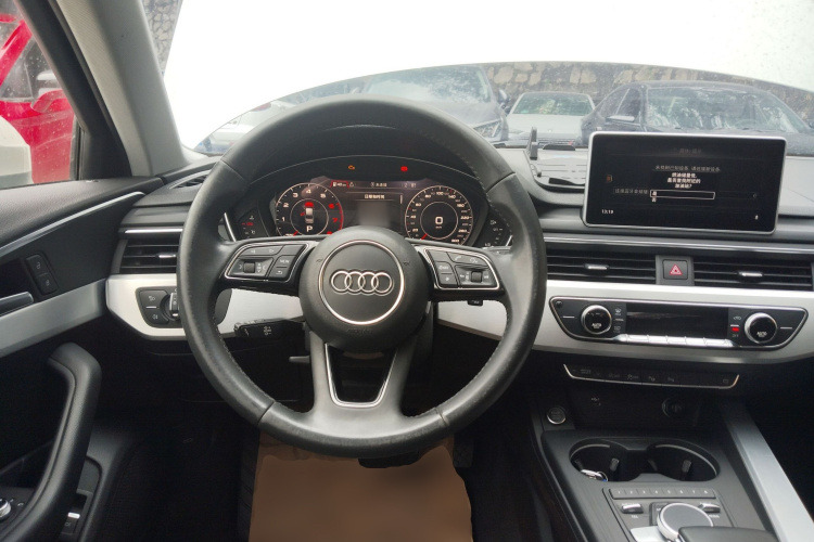 奥迪A4L 2019款 40 TFSI 时尚型 国VI局部细节13