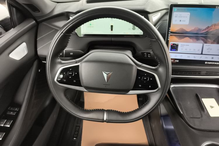 深蓝汽车 深蓝SL03 2023款 200Max增程版中控内饰13