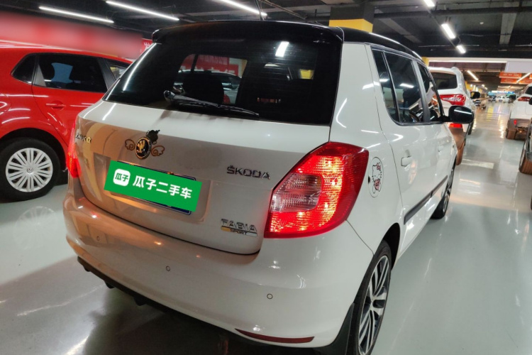 斯柯达 晶锐 2014款 1.6L 自动Sport版车身外观6005