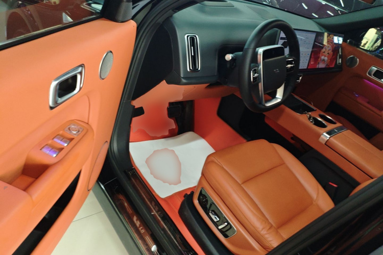 理想汽车 理想L8 2023款 Pro中控内饰20