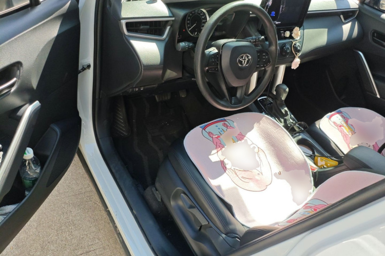 丰田 卡罗拉锐放 2022款 2.0L 先锋版中控内饰20