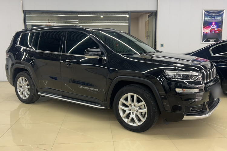 Jeep 大指挥官 2018款 2.0T 两驱进享版 国V车身外观6002