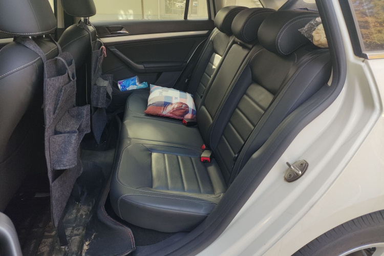 大众 朗行 2017款 180TSI DSG舒适版中控内饰7004