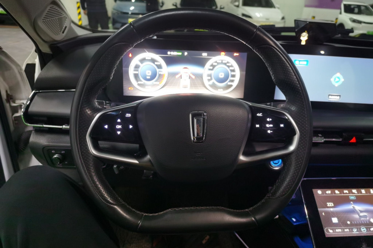 奔腾E01 2020款 空间曲率型中控内饰13