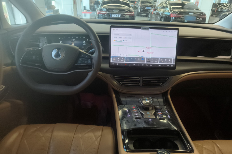 腾势D9 2022款 DM-i 970 四驱尊荣型中控内饰7002