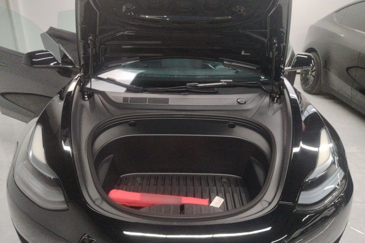 特斯拉 Model 3 2022款 后轮驱动版机舱底盘24