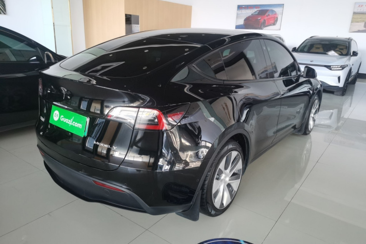 特斯拉 Model Y 2022款 改款 后轮驱动版车身外观7
