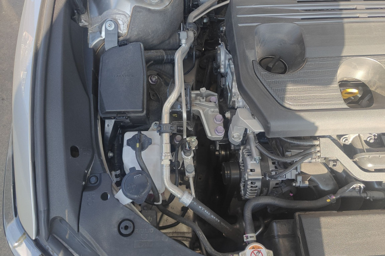 雷克萨斯ES 2025款 200 臻享版局部细节9006