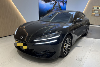 腾势Z9GT 2024款 1100四驱Max版