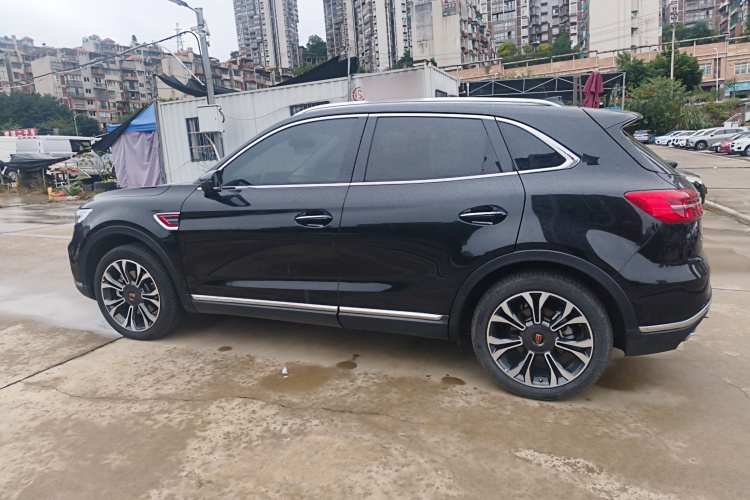 红旗HS5 2019款 2.0T 智联旗享四驱版车身外观4