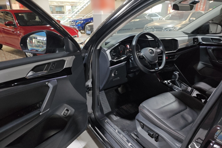 大众 探岳 2021款 330TSI 两驱豪华智联版中控内饰7003