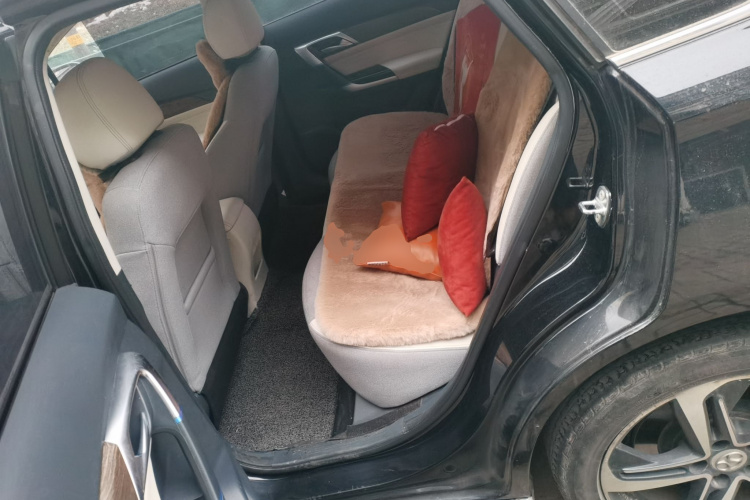 北京汽车 北京EU5 2018款 R500 智风版中控内饰21