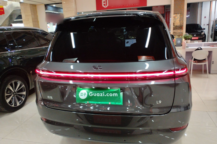 理想汽车 理想L9 2025款 Ultra 智能焕新版车身外观6