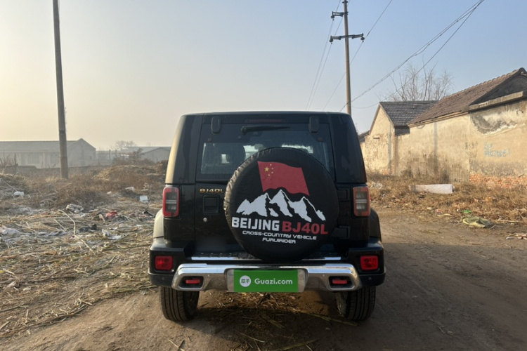 北京越野 北京BJ40 2019款 2.3T 自动四驱城市猎人版旗舰型 国VI车身外观6007