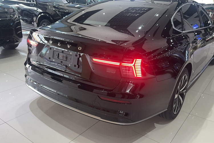 沃尔沃S90 2026款 B5 智逸豪华版局部细节9004