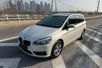 宝马2系多功能旅行车 2015款 218i 领先型
