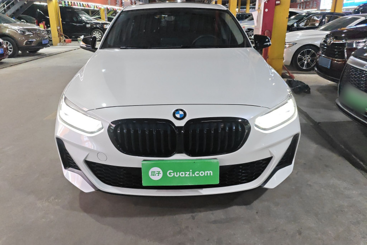 宝马1系 2021款 改款 120i M运动曜夜版车身外观6001