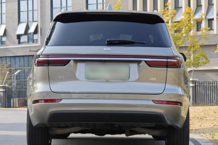 理想汽车 理想ONE 2021款 增程6座版车身外观6006