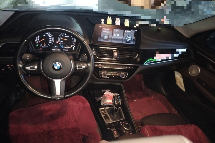 宝马1系 2022款 120i M运动曜夜版中控内饰12