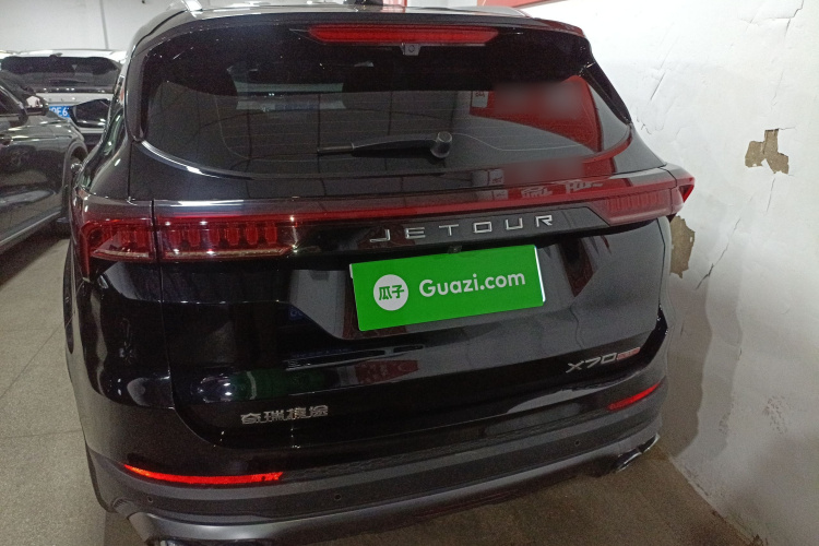 捷途X70 PLUS 2023款 1.5T DCT勇者PLUS 5座车身外观6