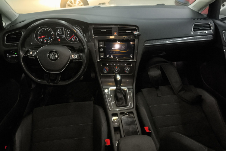 大众 高尔夫 2019款 280TSI DSG豪华型 国VI中控内饰7002