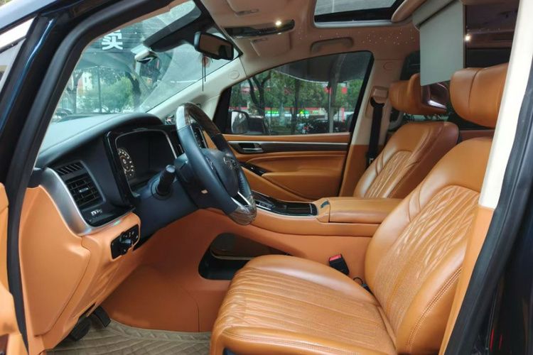 广汽传祺 传祺M8 2021款 大师系列 390T 至尊版中控内饰7003