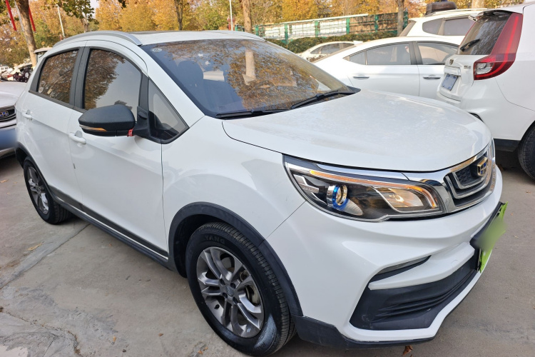 吉利汽车 远景X3 2020款 1.5L CVT尊贵型车身外观3