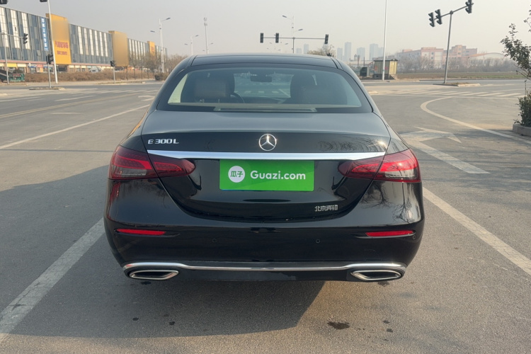 奔驰E级 2022款 E 260 L车身外观6004