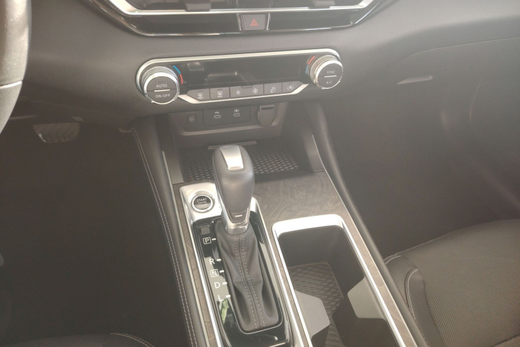 日产 天籁 2022款 2.0L XL-Upr 优享版局部细节18