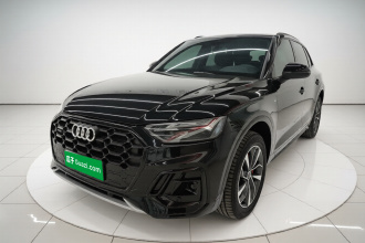 奥迪Q5L 2024款 40 TFSI 豪华动感型