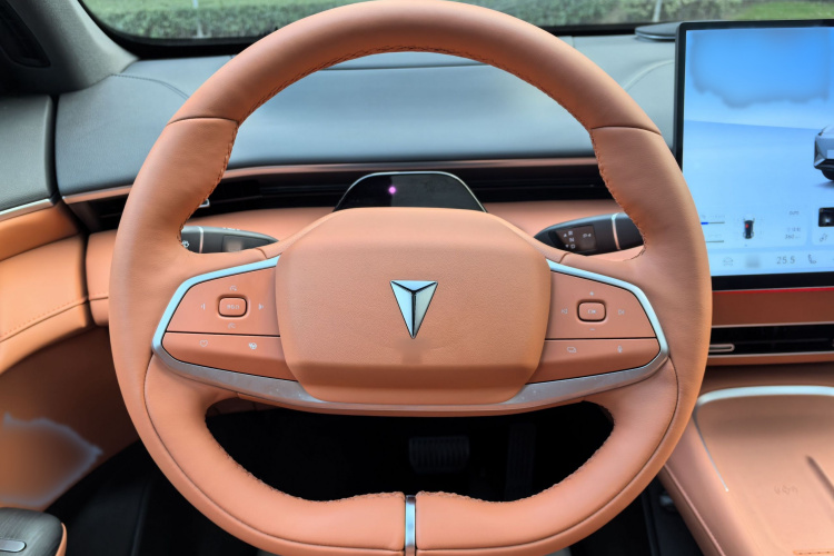 深蓝汽车 深蓝S07 2024款 215Max 乾崑智驾ADS SE增程版局部细节13