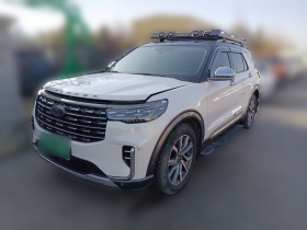 福特 探险者 2023款 EcoBoost 285 四驱钛金版 7座