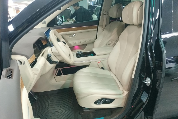 鸿蒙智行 问界M7 2024款 1.5T 智驾四驱Max版 5座局部细节19