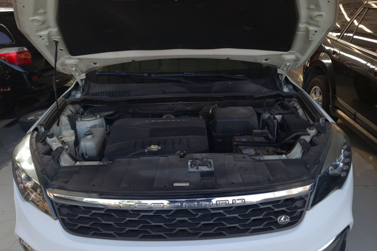 猎豹汽车 猎豹CS10 2017款 1.5T CVT尊贵型局部细节24