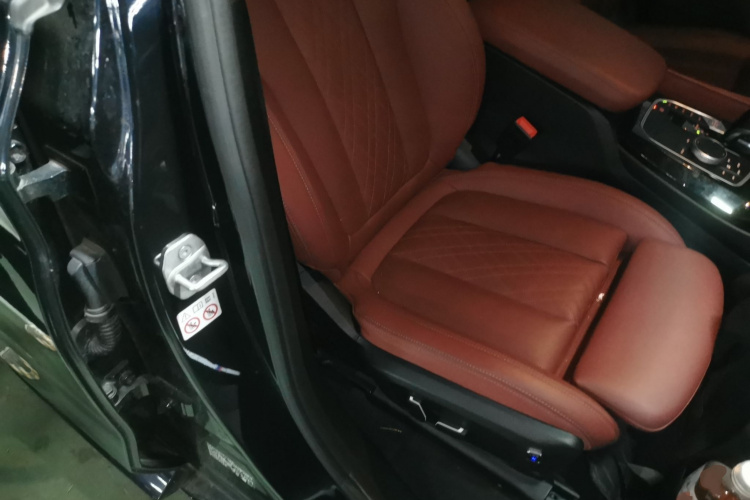 宝马X3 2023款 改款 xDrive30i 领先型 M曜夜套装局部细节41