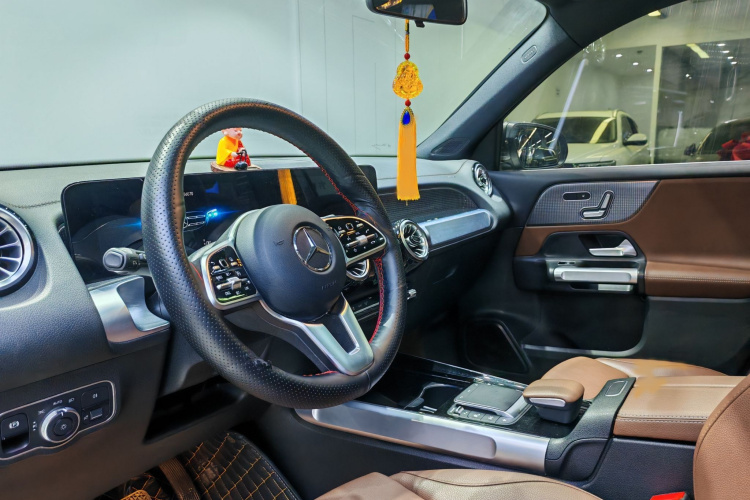 奔驰GLB 2022款 GLB 200 时尚型中控内饰7001