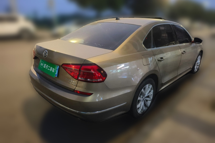 大众 帕萨特 2017款 330TSI DSG尊荣版车身外观7