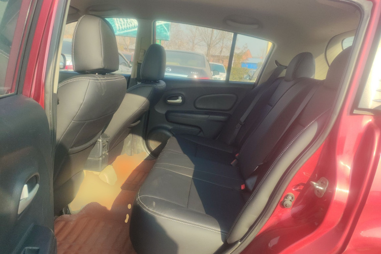 启辰R50 2014款 1.6L 手动精彩版中控内饰21